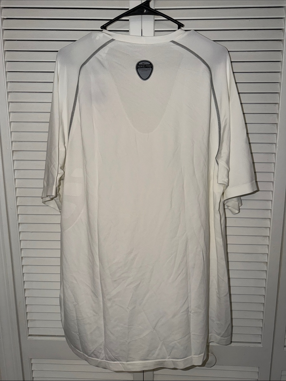 Nike Pro Performance Seamless Tee - Picture 2 of 9